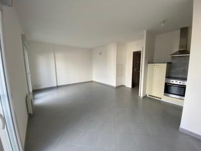 For sale Royan 1 room 34 m2 Charente maritime (17200) photo 1