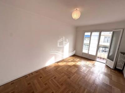 Louer Appartement 80 m2 Nice