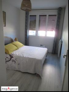 For sale Vichy 2 rooms 56 m2 Allier (03200) photo 3