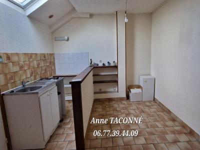 For rent Pithiviers 1 room 20 m2 Loiret (45300) photo 0
