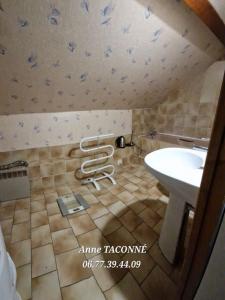 For rent Pithiviers 1 room 20 m2 Loiret (45300) photo 2