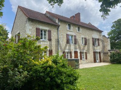 For sale Chatellerault 7 rooms 170 m2 Vienne (86100) photo 3