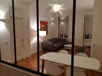Louer Appartement 92 m2 Lyon-6eme-arrondissement
