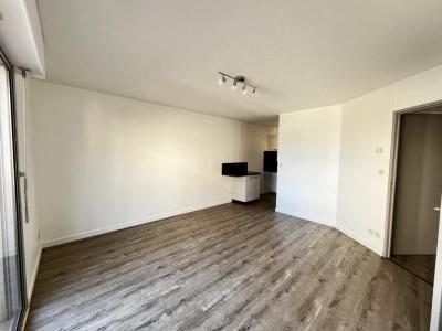 For sale Rodez 2 rooms 39 m2 Aveyron (12000) photo 2