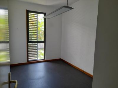 For rent Saint-denis 545 m2 Reunion (97400) photo 3