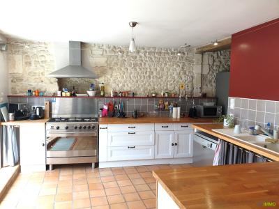 For sale Saint-jean-d'angely 5 rooms 186 m2 Charente maritime (17400) photo 4