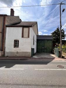 For sale Montargis 506 m2 Loiret (45200) photo 0