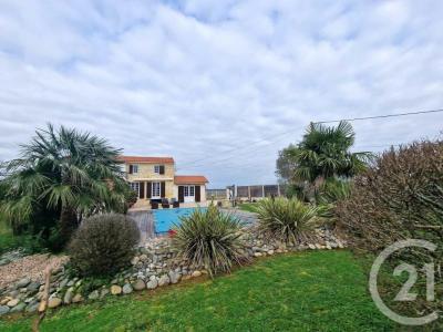 For sale Queyrac 4 rooms 104 m2 Gironde (33340) photo 0
