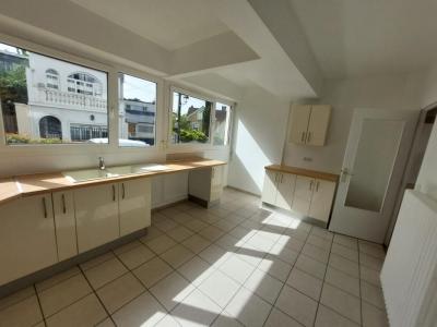 For rent Bougival 4 rooms 129 m2 Yvelines (78380) photo 2