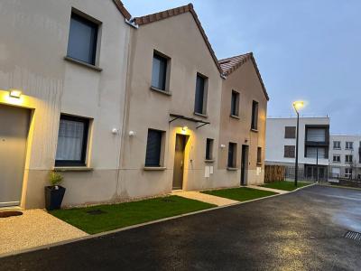 For sale Montlhery 3 rooms 75 m2 Essonne (91310) photo 0