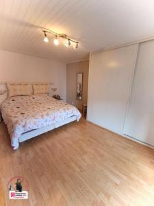 For sale Fagnieres 7 rooms 170 m2 Marne (51510) photo 4