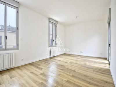 For sale Bordeaux 4 rooms 81 m2 Gironde (33000) photo 2