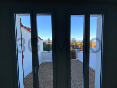 For sale Guethary 3 rooms 71 m2 Pyrenees atlantiques (64210) photo 2