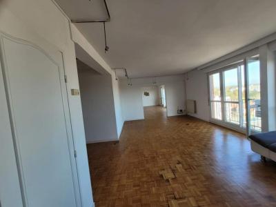 For sale Troyes 5 rooms 141 m2 Aube (10000) photo 2