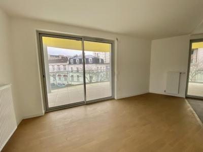 For rent Suresnes 4 rooms 76 m2 Hauts de Seine (92150) photo 0