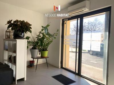 For sale Montpellier 3 rooms 69 m2 Herault (34070) photo 3