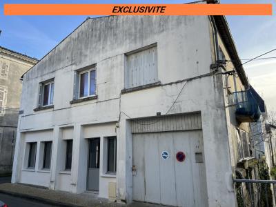 For sale Saint-jean-d'angely ST JEAN D'ANGELY 6 rooms 130 m2 Charente maritime (17400) photo 0