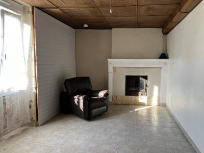 For sale Saint-jean-d'angely PROCHE DE LOULAY 4 rooms 93 m2 Charente maritime (17400) photo 3