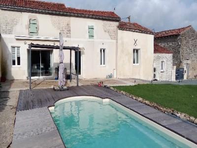 For sale Aulnay Pinsenelle 5 rooms 125 m2 Charente maritime (17470) photo 0
