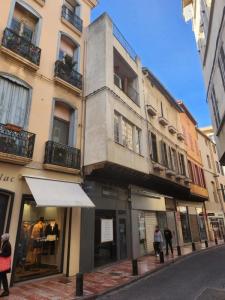 For sale Perpignan 6 rooms 120 m2 Pyrenees orientales (66000) photo 0