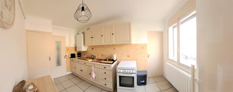 For rent Arles 3 rooms 60 m2 Bouches du Rhone (13200) photo 4