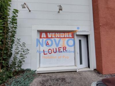 For rent Naintre 1 room 89 m2 Vienne (86530) photo 0