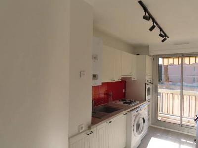 For sale Cannes 3 rooms 60 m2 Alpes Maritimes (06400) photo 2
