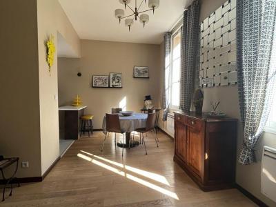 For sale Bordeaux 3 rooms 79 m2 Gironde (33000) photo 2