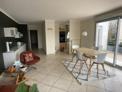 For sale Oullins 4 rooms 99 m2 Rhone (69600) photo 1