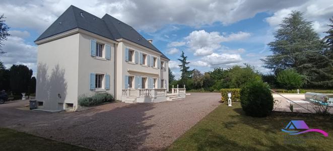 For sale Montgivray 6 rooms 210 m2 Indre (36400) photo 2