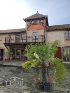 For sale Villecomtal-sur-arros 9 rooms 425 m2 Gers (32730) photo 0