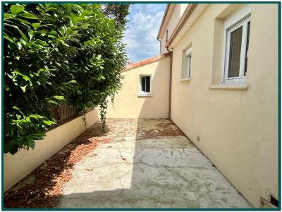 For sale Bouillargues 5 rooms 108 m2 Gard (30230) photo 2