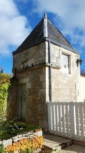 For sale Luxe 5 rooms 144 m2 Charente (16230) photo 3