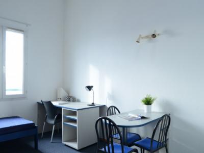 For rent Lyon-8eme-arrondissement 1 room 25 m2 Rhone (69008) photo 4