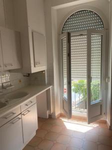 For sale Cannes 9 rooms 220 m2 Alpes Maritimes (06400) photo 2