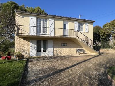 For sale Saint-jean-d'angely ST JEAN D'ANGELY CENTRE 7 rooms 137 m2 Charente maritime (17400) photo 0