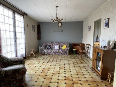 For sale Saint-jean-d'angely ST JEAN D'ANGELY CENTRE 7 rooms 137 m2 Charente maritime (17400) photo 1