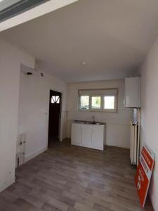 For sale Tourcoing 4 rooms 64 m2 Nord (59200) photo 2