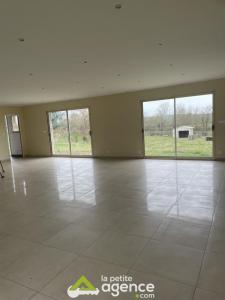 For sale Chapelle-hugon 5 rooms 171 m2 Cher (18150) photo 1