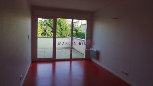 For rent Branne 1 room 28 m2 Gironde (33420) photo 2