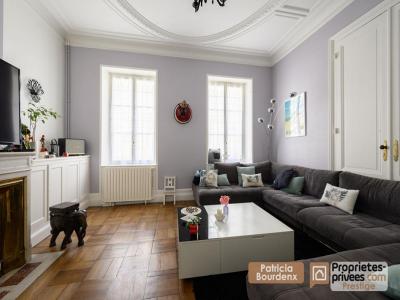 For sale Bordeaux 9 rooms 228 m2 Gironde (33000) photo 1