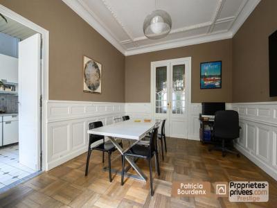 For sale Bordeaux 9 rooms 228 m2 Gironde (33000) photo 2