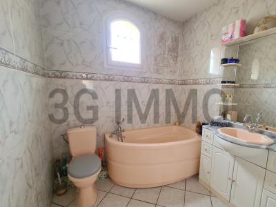 For sale Uzes 4 rooms 87 m2 Gard (30700) photo 4