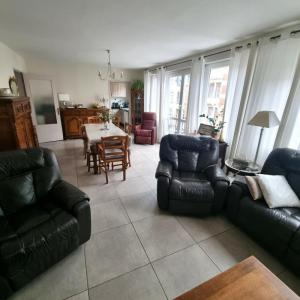 For sale Tourcoing 4 rooms 103 m2 Nord (59200) photo 1