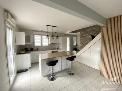 For sale Mathay 4 rooms 86 m2 Doubs (25700) photo 1