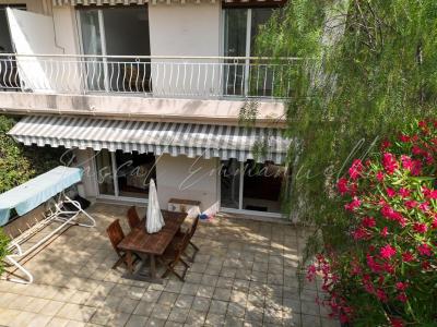 For sale Cannes 4 rooms 100 m2 Alpes Maritimes (06400) photo 0