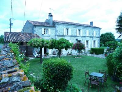 For sale Bignay 6 rooms 200 m2 Charente maritime (17400) photo 2