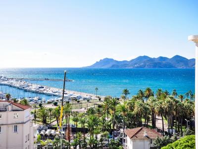 For rent Cannes 3 rooms 89 m2 Alpes Maritimes (06400) photo 0