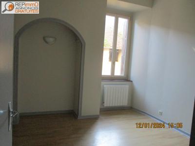 Louer Appartement 65 m2 Chateau-chinon