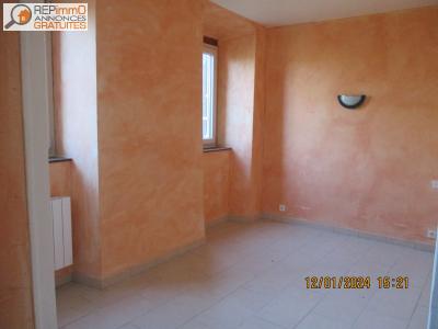 For rent Chateau-chinon 2 rooms 27 m2 Nievre (58120) photo 3